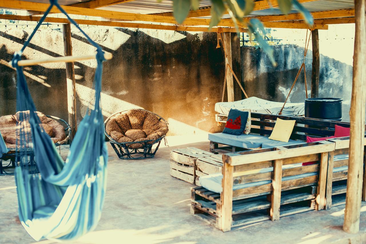 Wakawaka Hostel Arusha Bagian luar foto